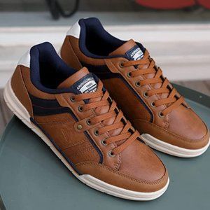 Men's Casual Shoes/Walking Shoes-Size 10 NWOT